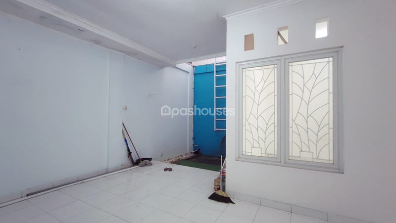 Perumahan Royal Park Residence Cluster Europa Blok C6 No.8