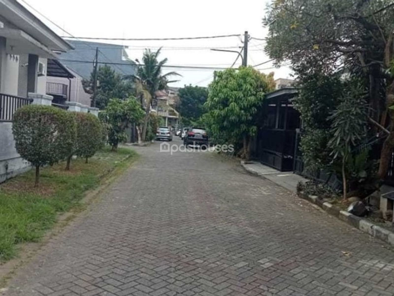 Jl Sinta  Nusa Jaya Karawaci