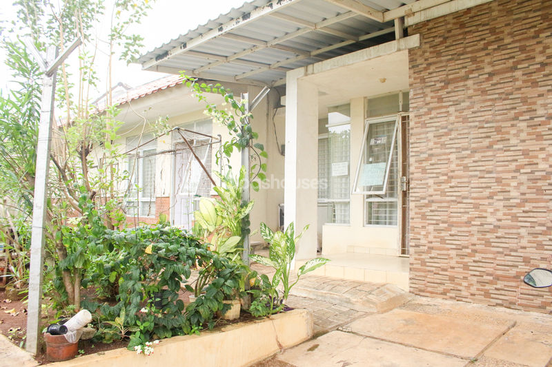 Bukit Rivaria Sawangan Blok M2 No.31