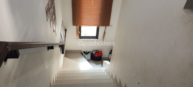 Emerald Terrace Blok M No.12A