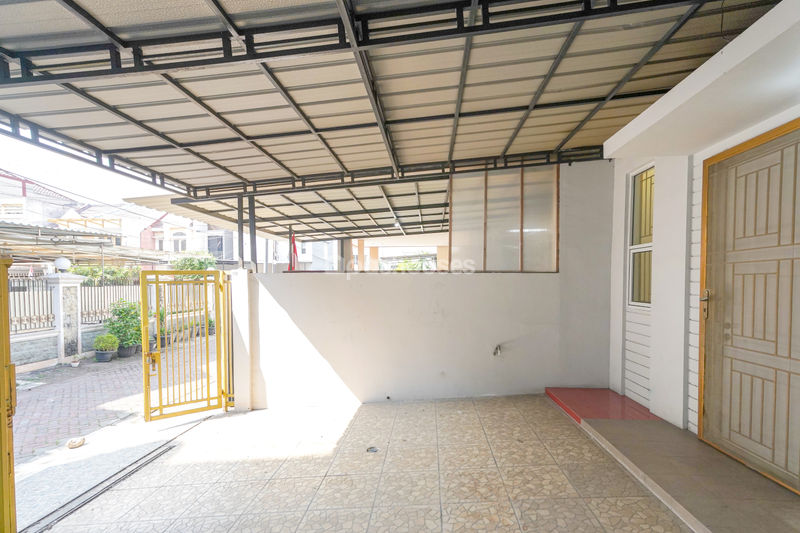 Perumahan Duta Garden Cluster Beverly Hills Blok E4 No.40