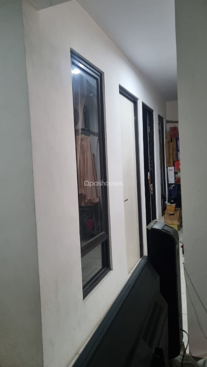 Cluster Flora Aryana Karawaci Blok E10 No.7