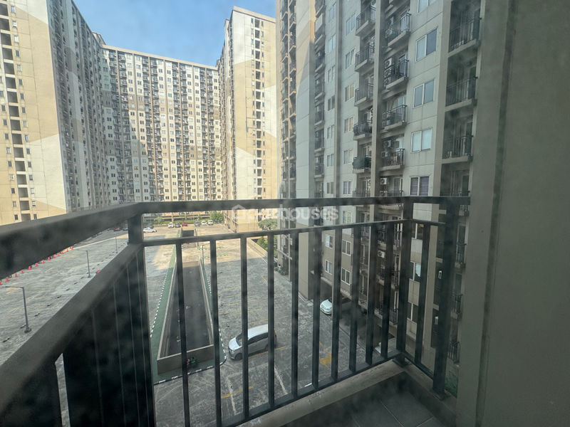 Apartemen Podomoro Golf View