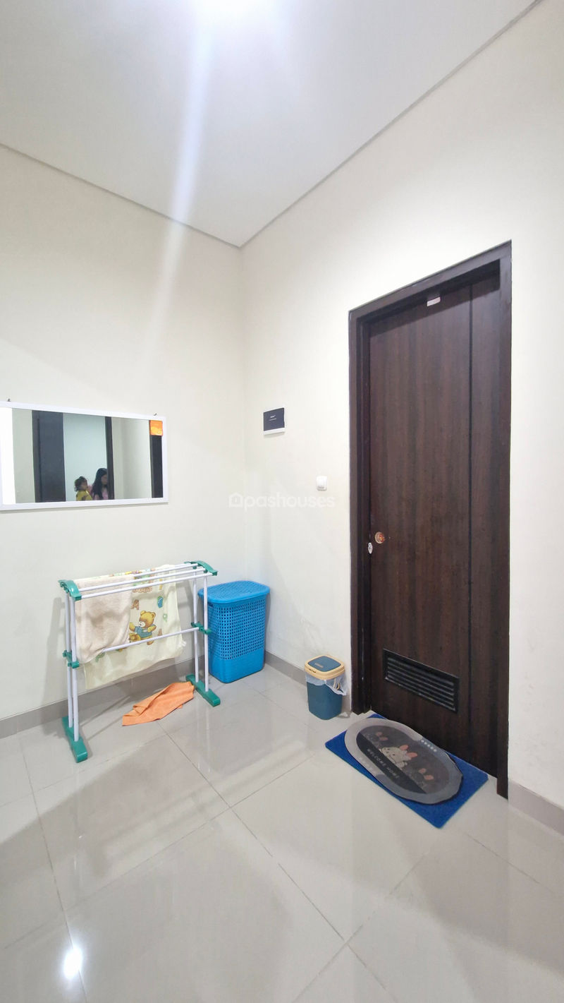 Cluster Woodchester Kota Deltamas Blok F No.8