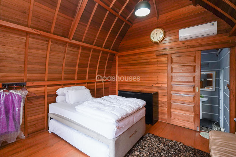 Villa Saung Ibu Bogor