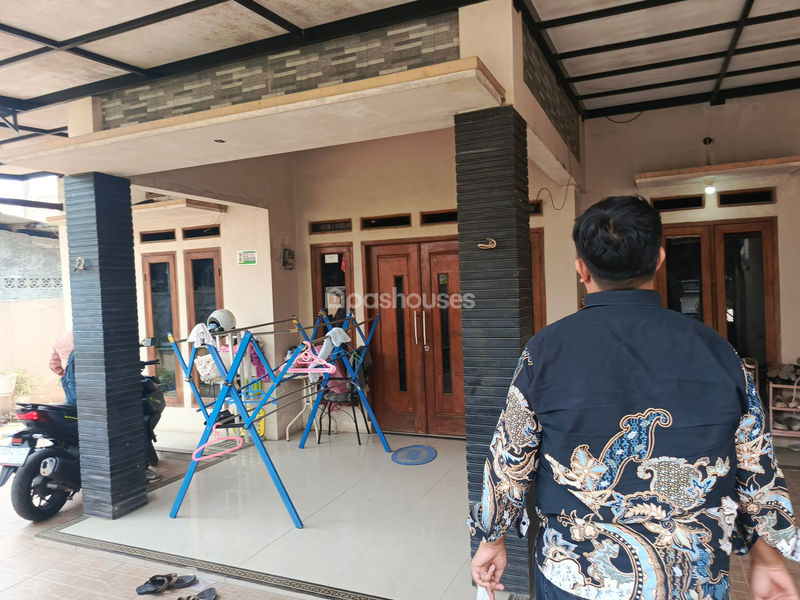 Jalan Nurul Yakin 