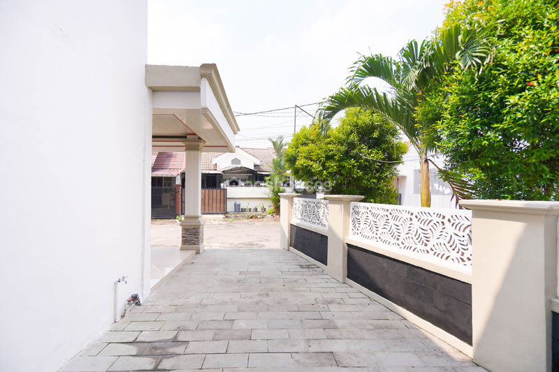 Perumahan Acropolis Karadenan