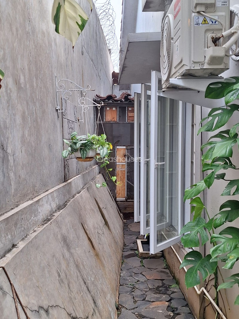 Jalan Hasyim Ashari Blok D No.79