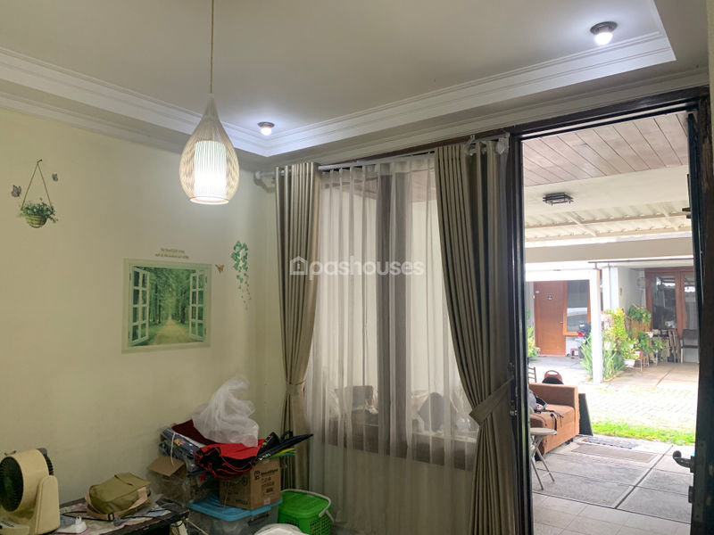 Puri Meruya Town House