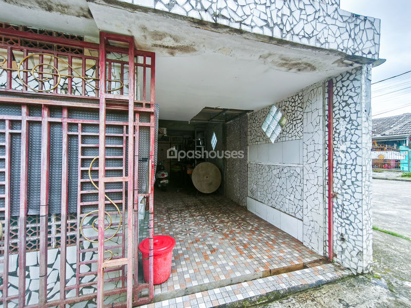 Jalan Sasak Panjang Permai Blok G2A No. 4 & 5