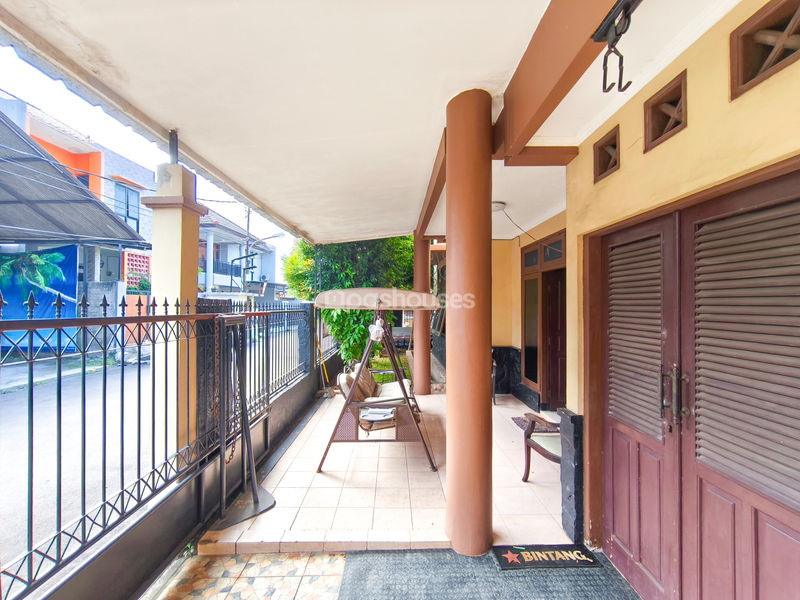 Jalan Alam Cirendeu Blok T11 No.9