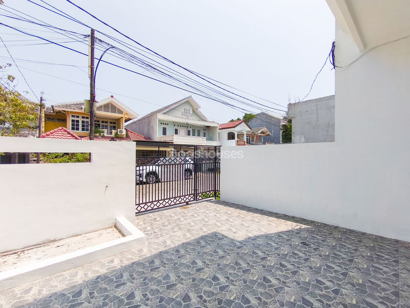 Jalan Dahlia Indah 1 Blok Gd No. 4b