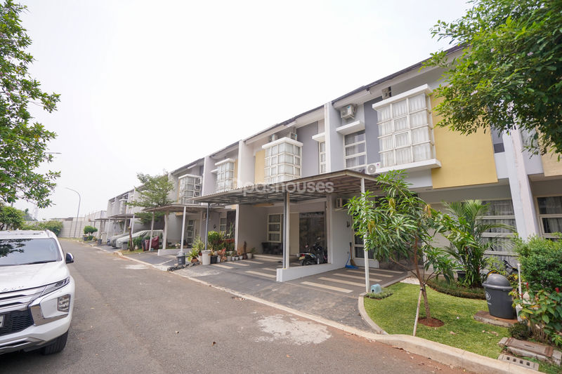 Grand Wisata Bekasi Cluster La Monte Farella