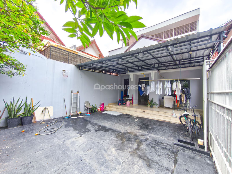 Jalan Dharma Graha IV Blok B8 No.30A