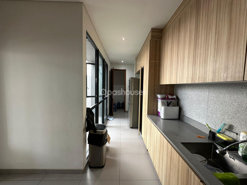 Perumahan Navapark BSD City Cluster Lyndon