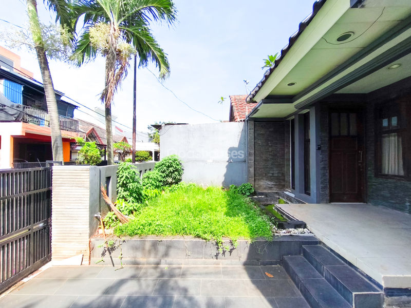 Komplek Villa Gunung Lestari Blok C4 / 26