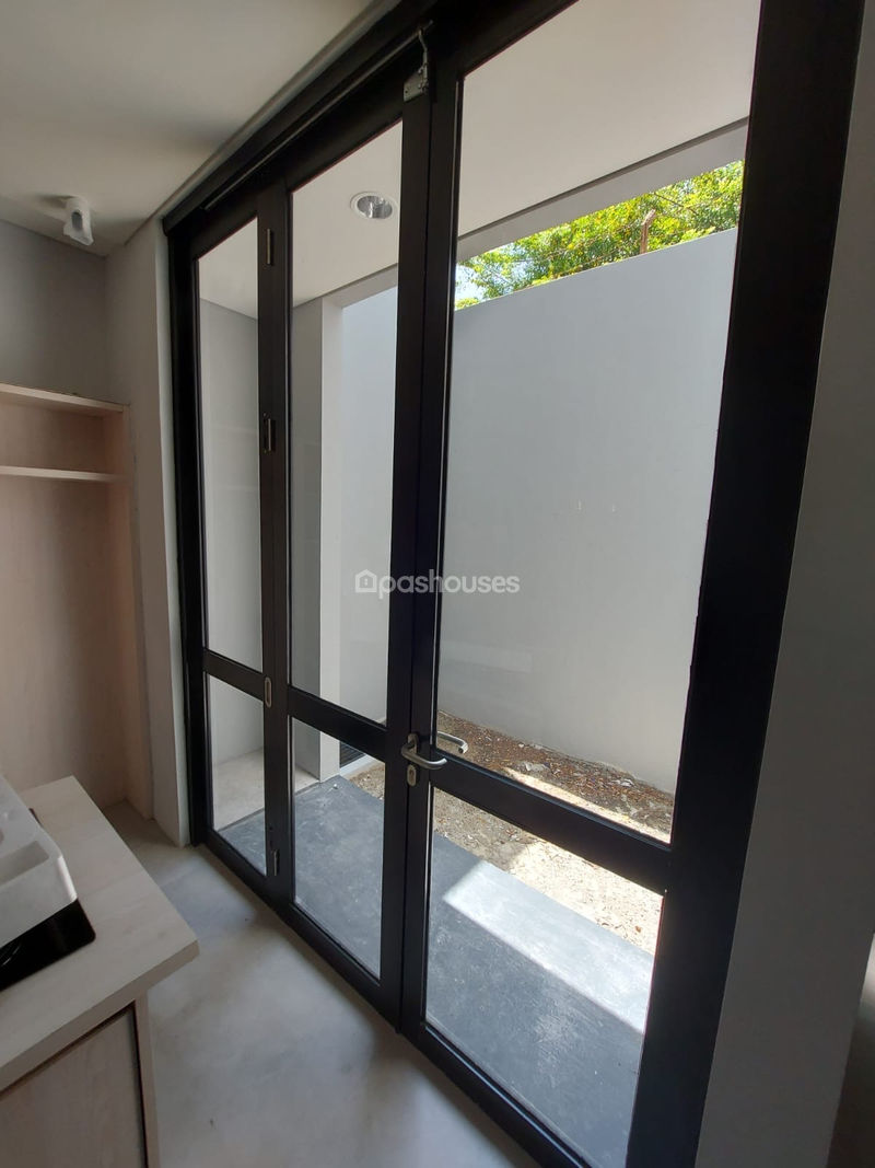 Urban Pop - Grand Wisata, Lambangsari