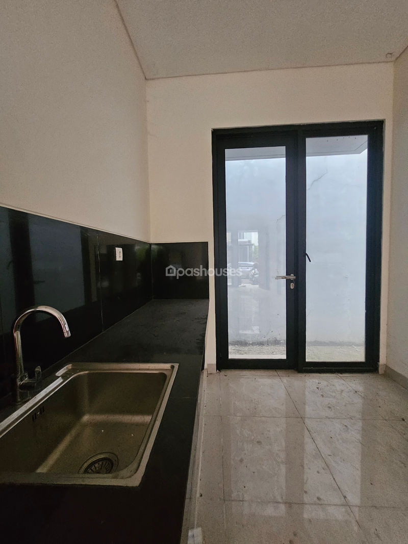 Calatea C6 No.10 CBD Cibubur