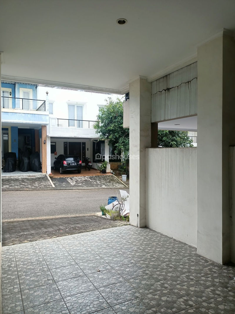 Kota Wisata Cluster Ottawa Blok UC1 No.8