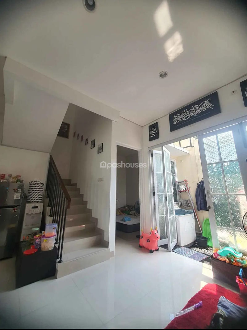 The Villas Cinere No.11