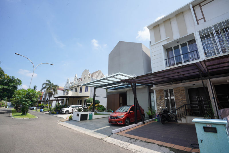 Komplek Taman Holandia, Panunggangan Barat, Cibodas - Kota Tangerang