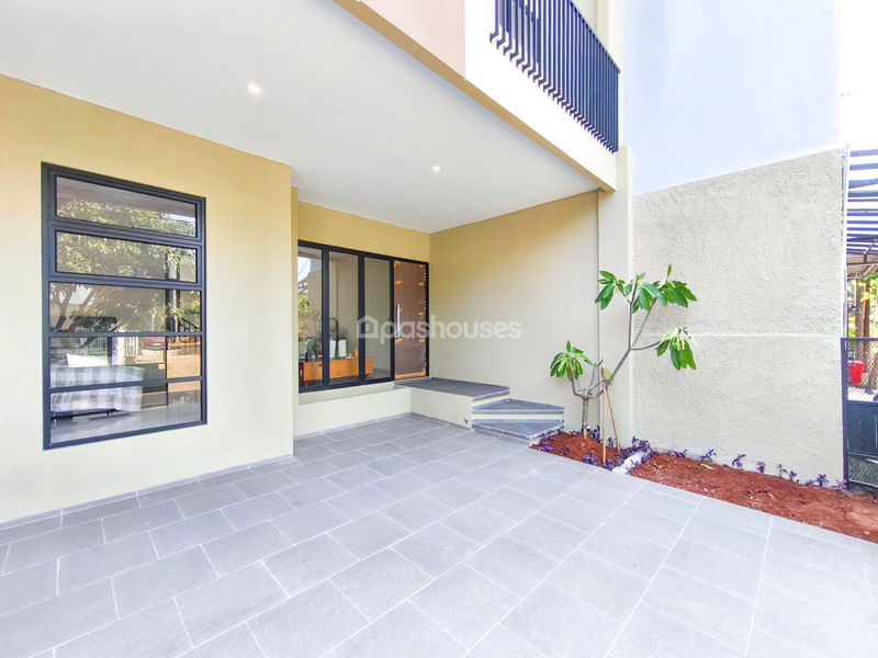 Kencana Loka BSD Sektor 12.4 Blok Q1 No.11