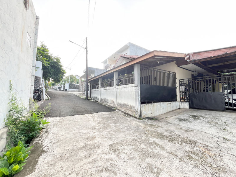 Jalan Madu Indah