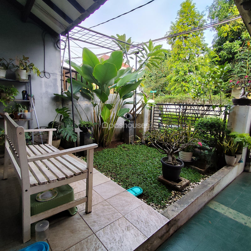 Jalan Perkici 12 Blok EB6