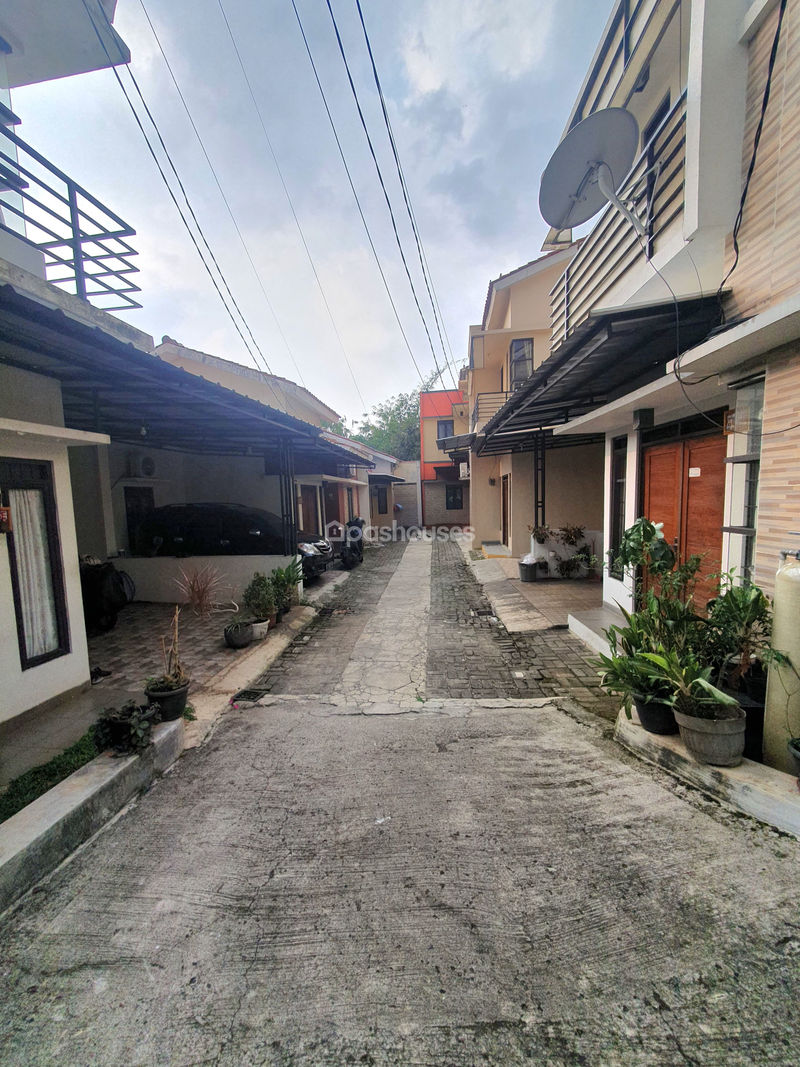 Jalan Saimang Depok