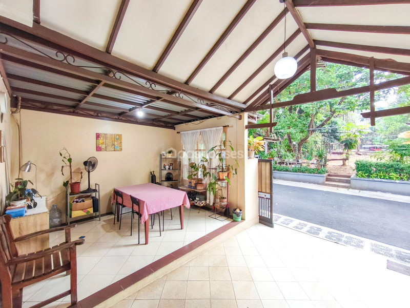Jalan Villa Dago Tol, Blok D11 No.17