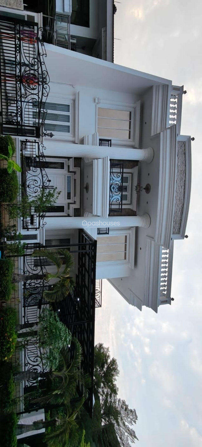 Jalan Pluit Kencana IV no.15