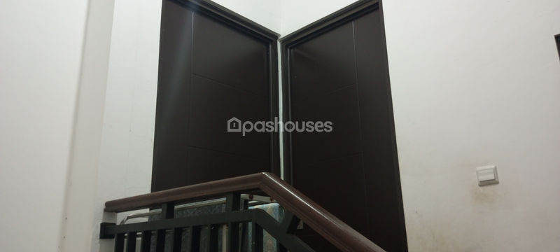 Emerald Terrace Blok M No.12A