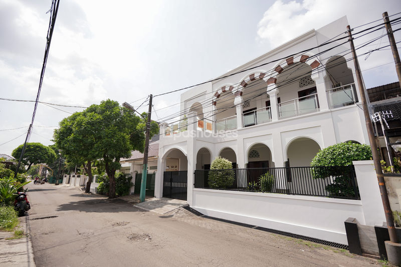 JALAN PELANGI RAYA