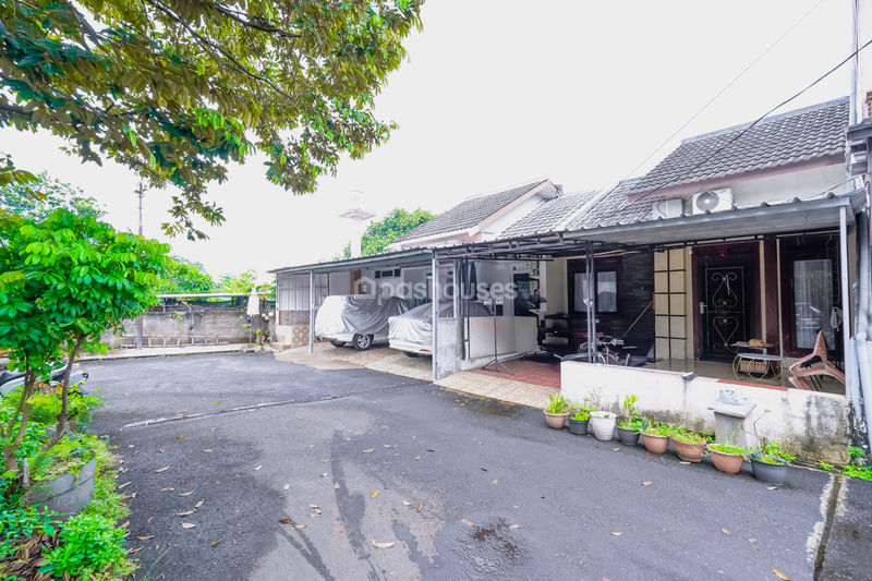 Duren Mas Townhouse