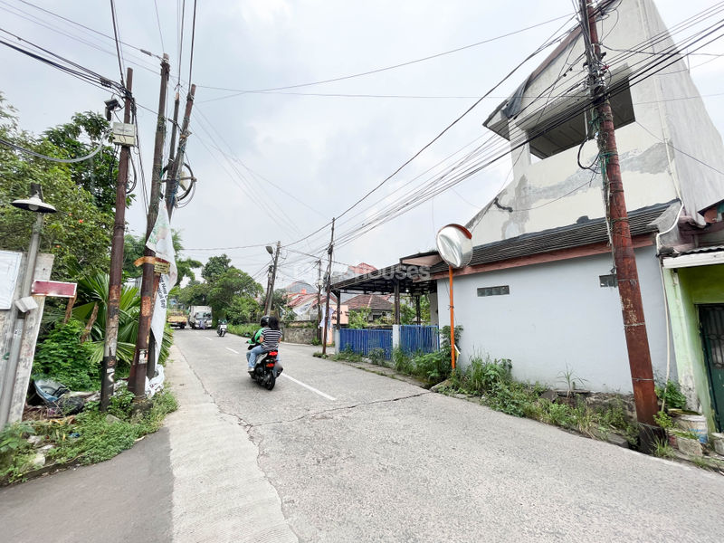 Jalan Curug Agung