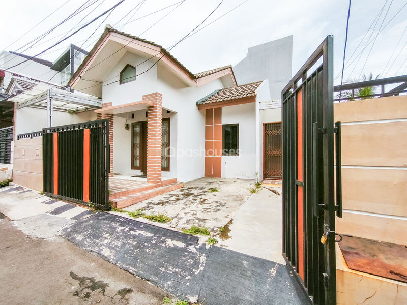 Perumahan Acropolis Karadenan Blok MY No.21