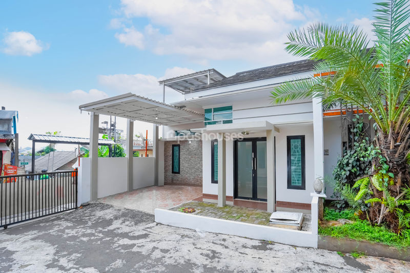 Town House Griya Widya