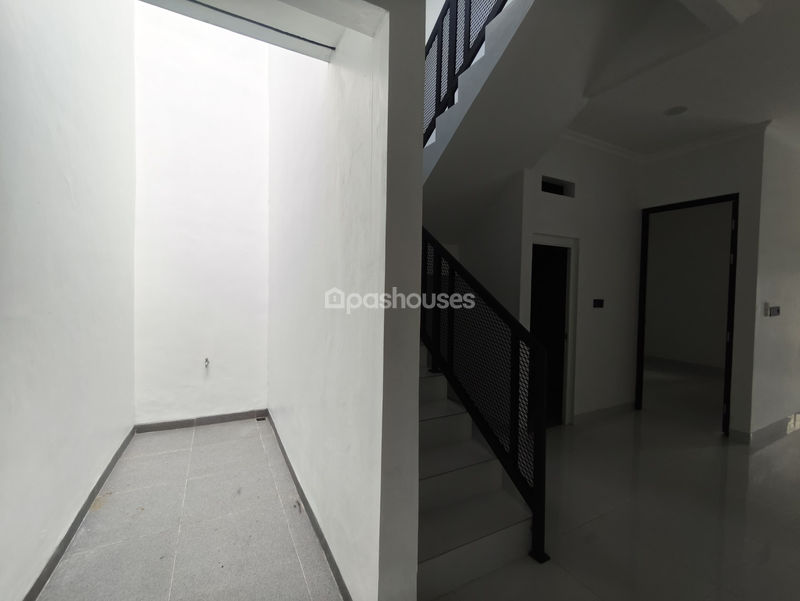 Taman Harapan Baru Blok B4 No.22
