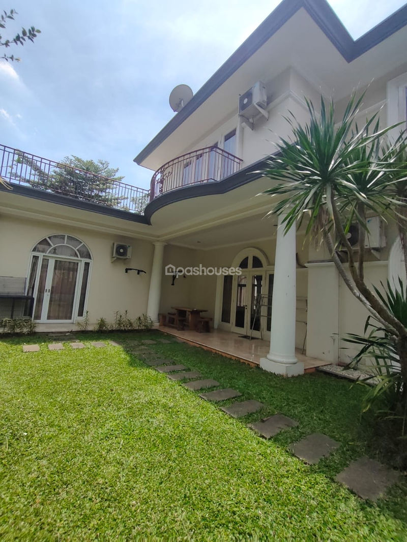 Perumahan Fontainebleau Golf Residence Kav.133