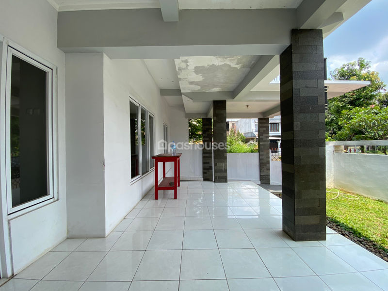 Perumahan Raffles Hills Cibubur