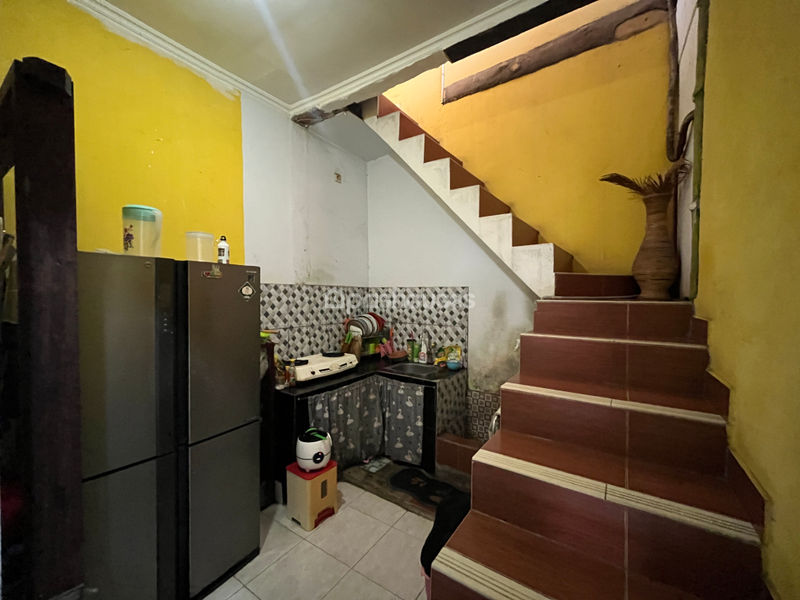 Jalan Kemang Sari 4 Blok B