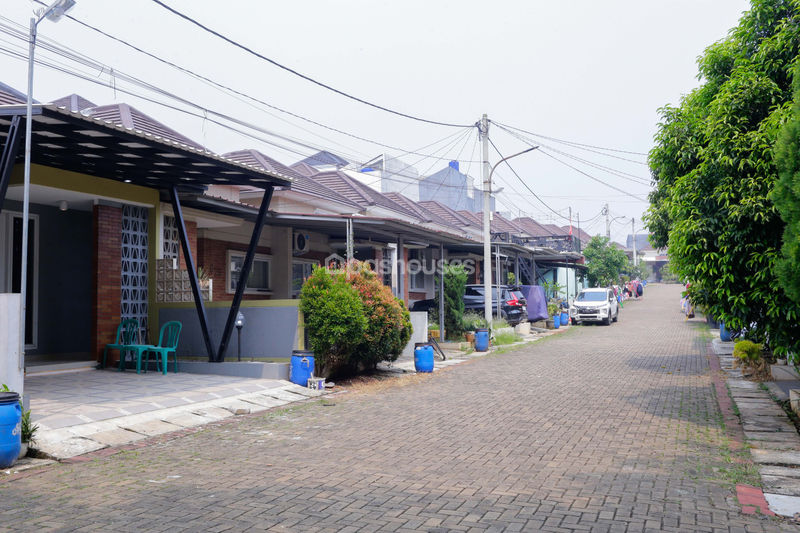 Orchard Residence