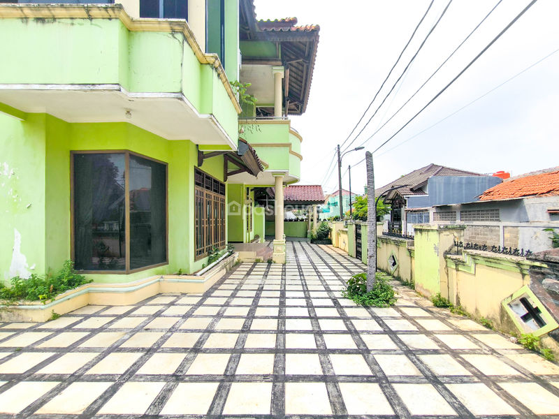 Jalan Niaga III