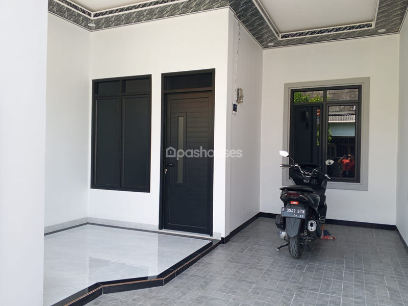 Perumahan Bukit Waringin, Blok E3 No.8 