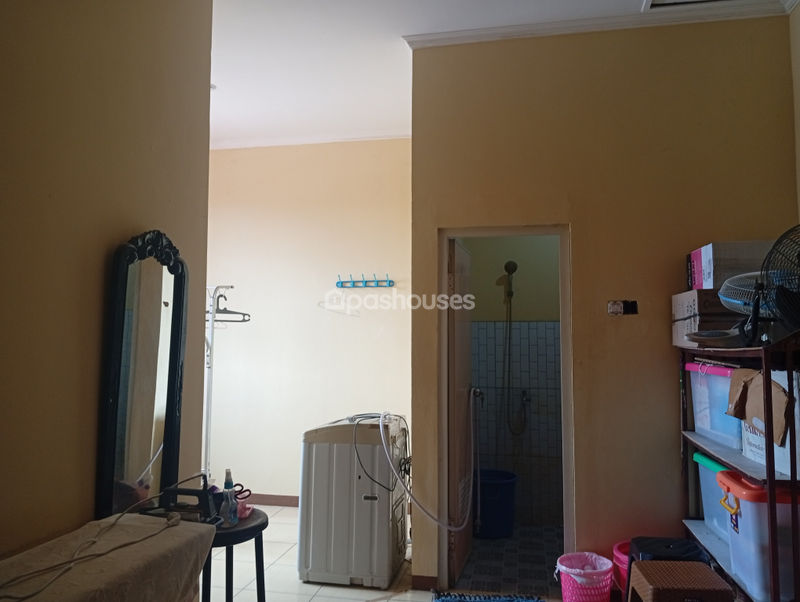 Perumahan Duta Kranji Blok B No.163