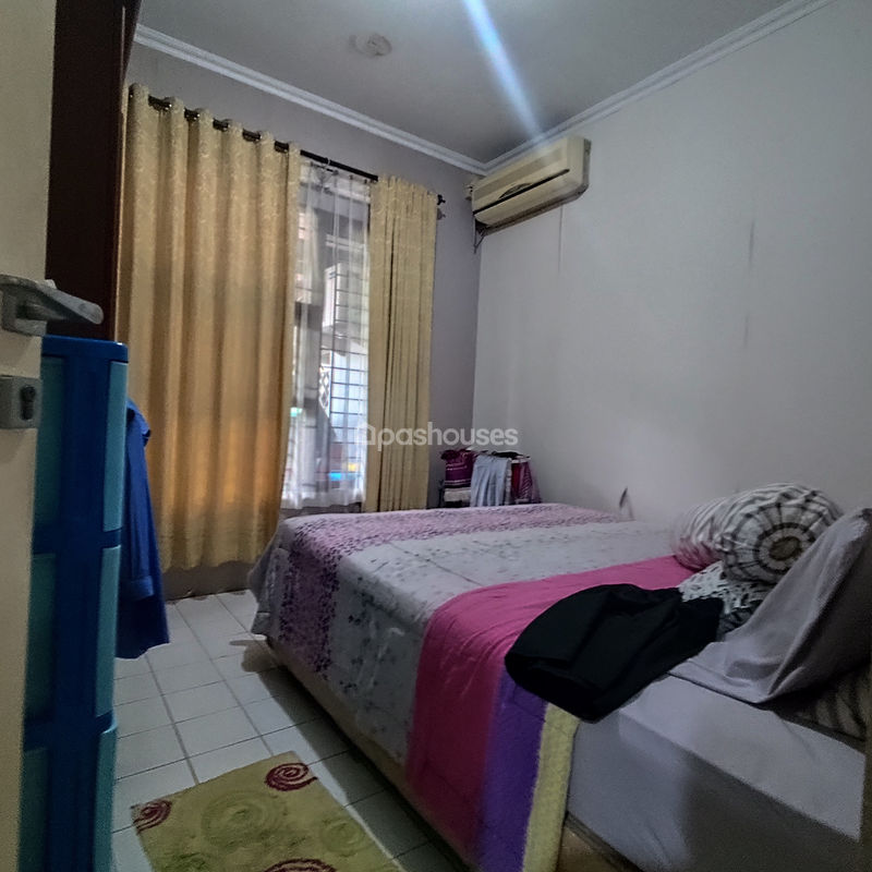 Jalan Perkici 12 Blok EB6