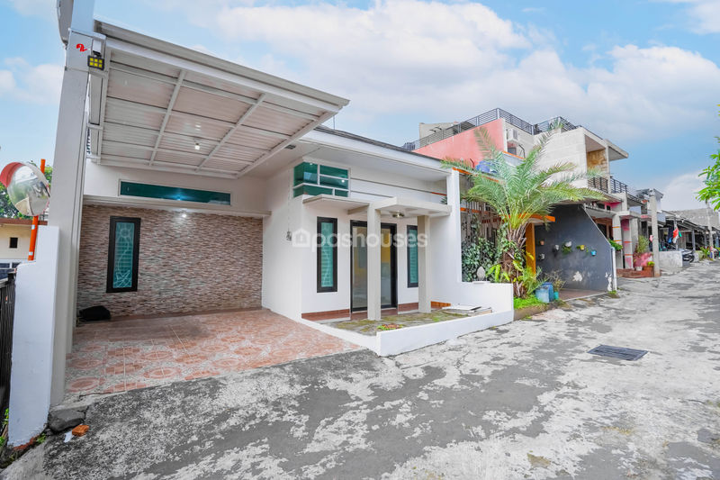 Town House Griya Widya