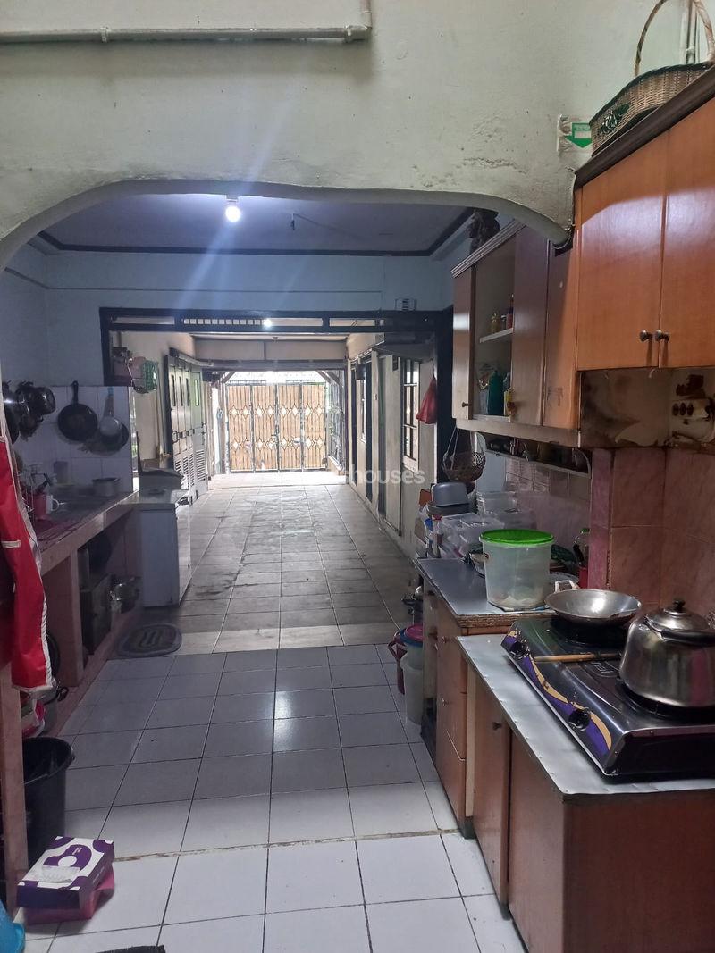 Taman Cimanggu Tengah Blok U No.6
