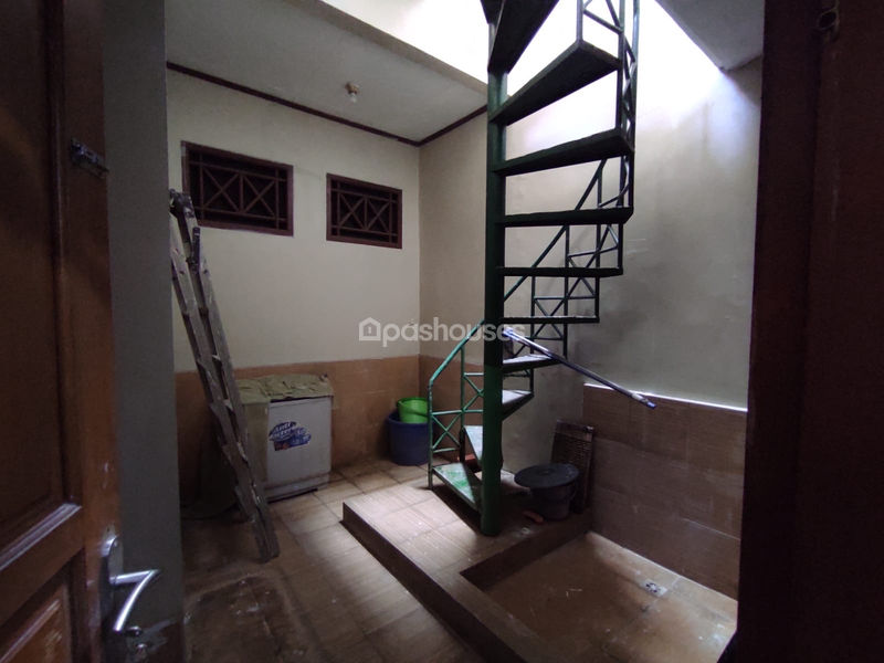 Jalan H. Amar II No.7