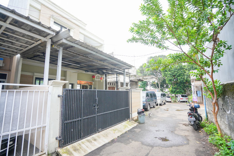 Jalan Tipar Tengah